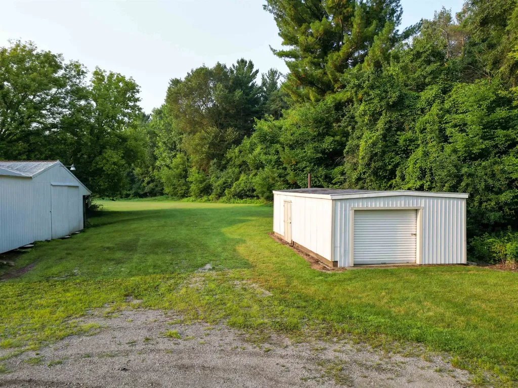 1729 W Monroe Road Pine River Township MI 48880