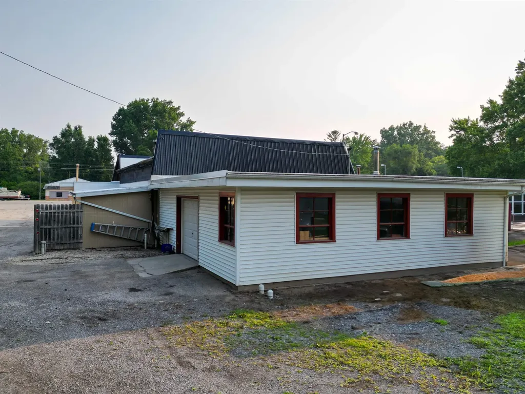 1729 W Monroe Road Pine River Township MI 48880
