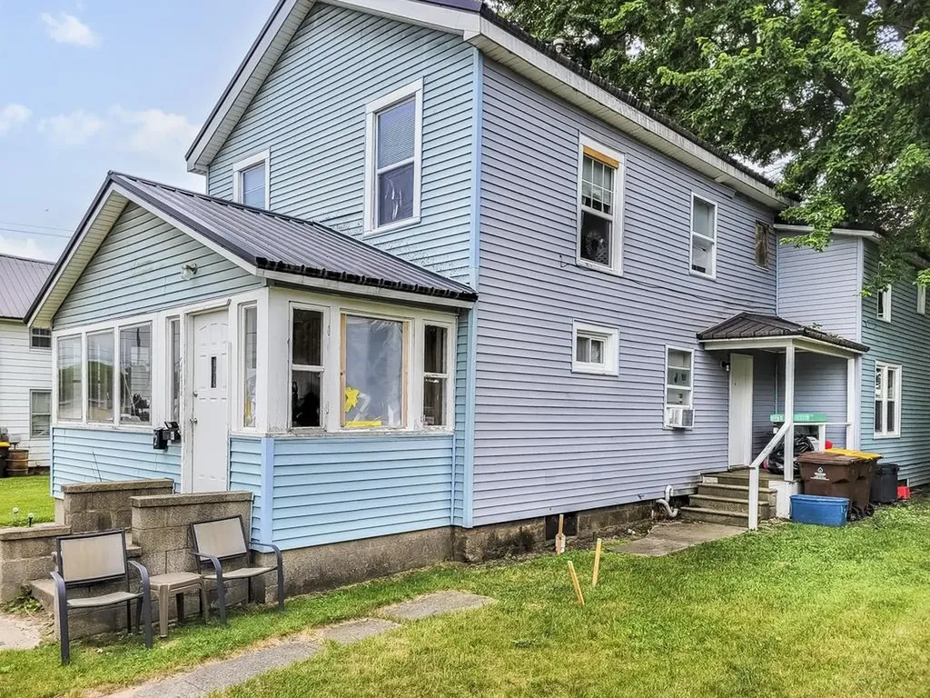 221 North Street St. Louis City MI 48880