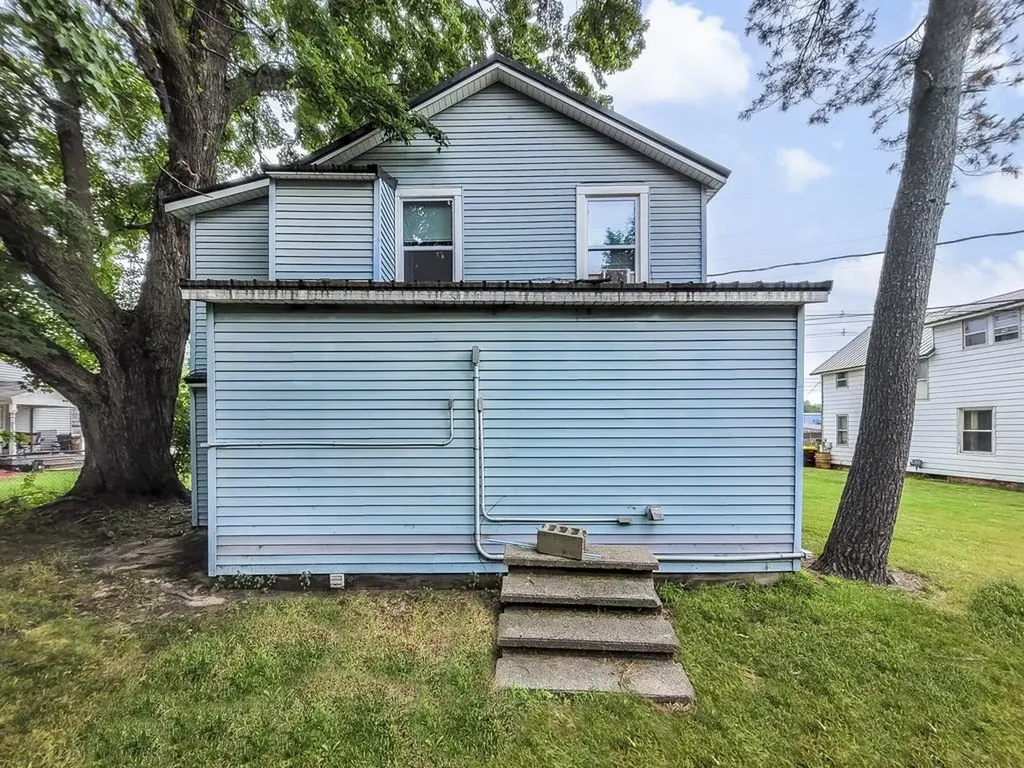221 North Street St. Louis City MI 48880
