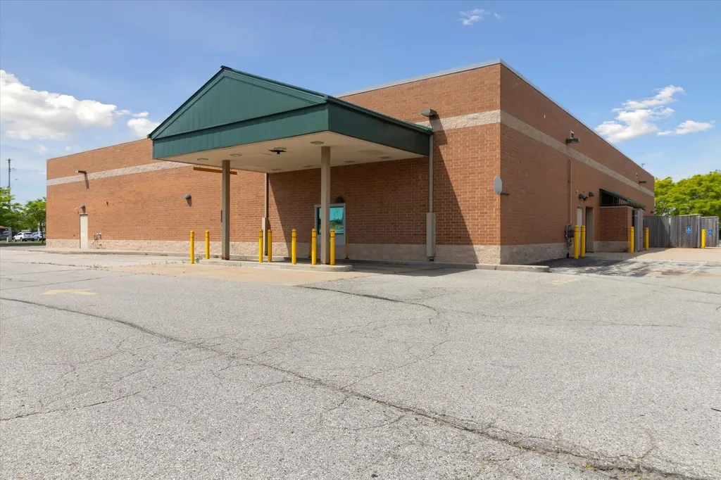 1420 Wright Avenue Alma City MI 48801