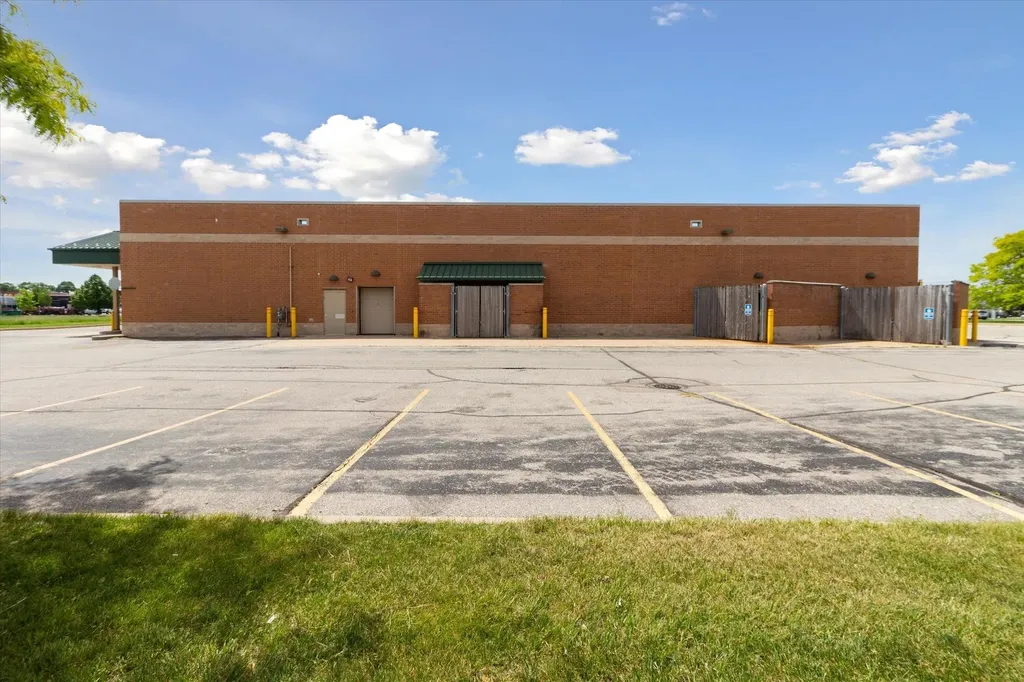 1420 Wright Avenue Alma City MI 48801