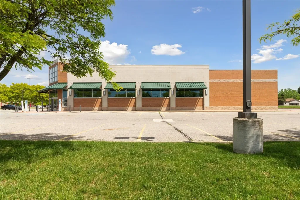 1420 Wright Avenue Alma City MI 48801