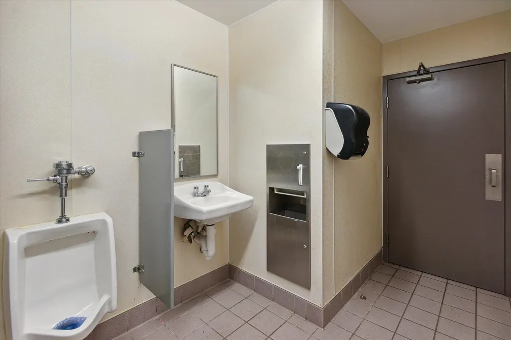 1420 Wright Avenue Alma City MI 48801