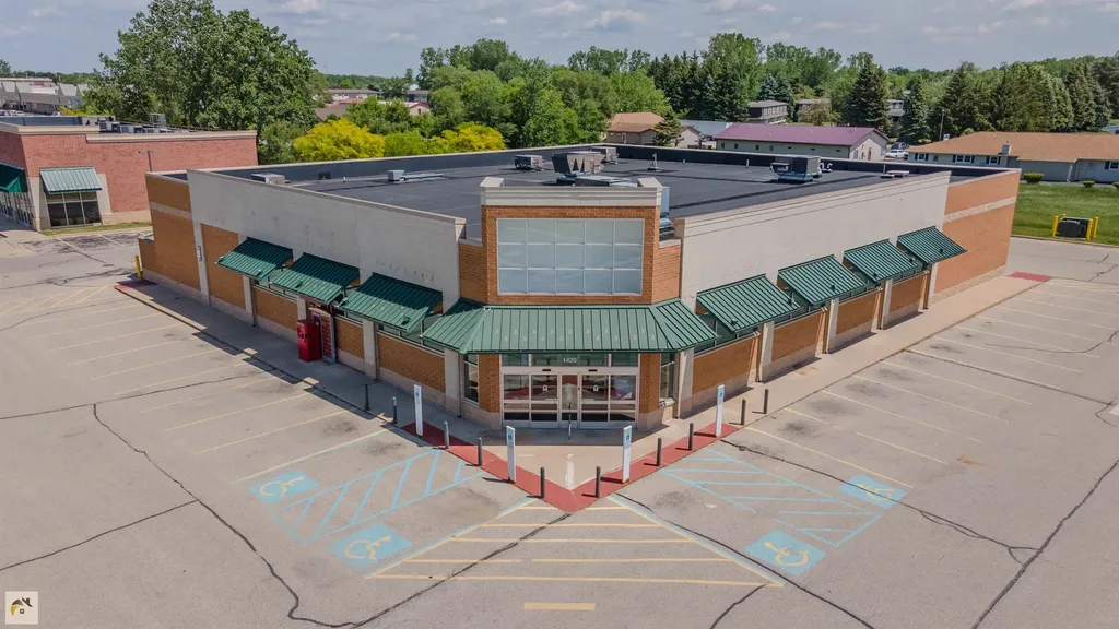 1420 Wright Avenue Alma City MI 48801