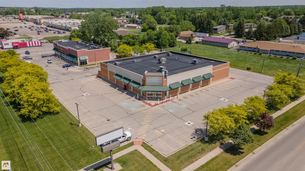 1420 Wright Avenue Alma City MI 48801