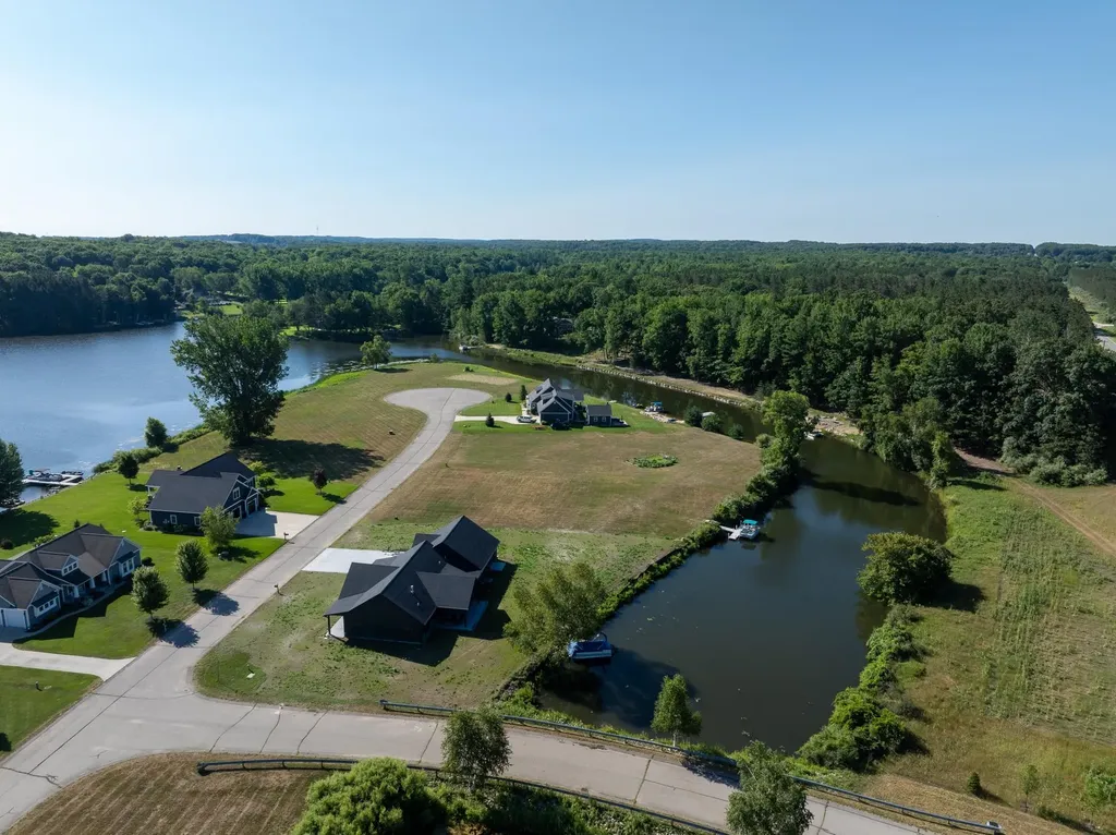 1007 Trebuh Broomfield Township MI 48893