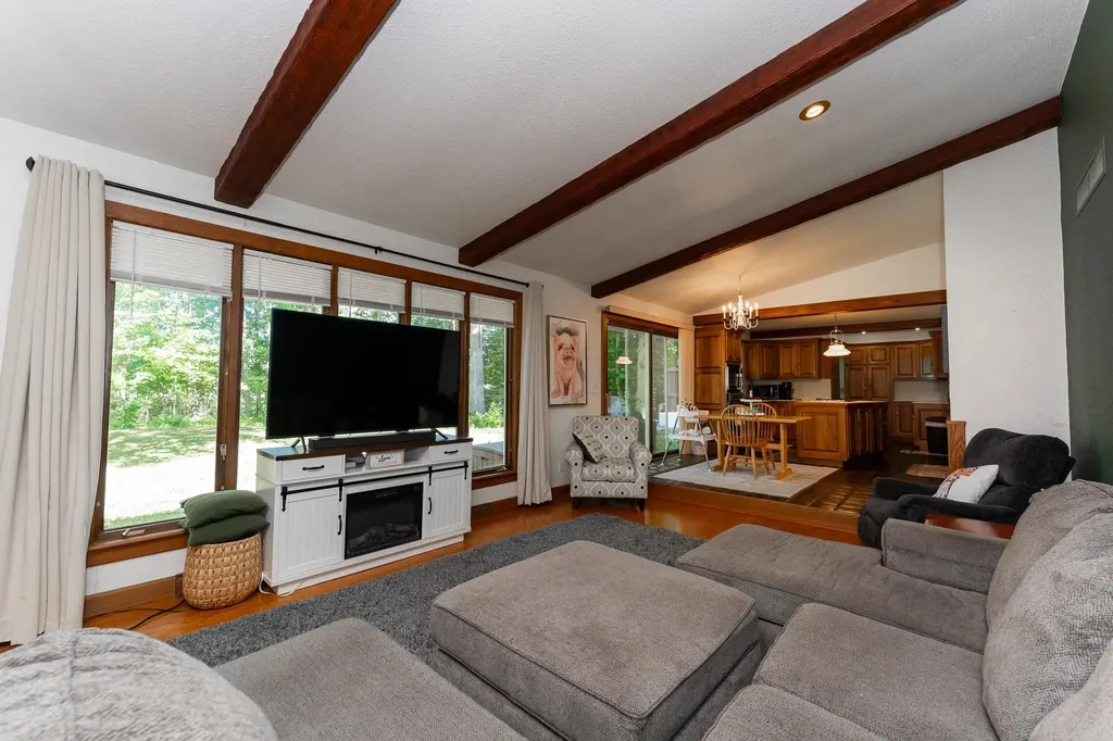804 Ashland Drive Mt. Pleasant City MI 48858