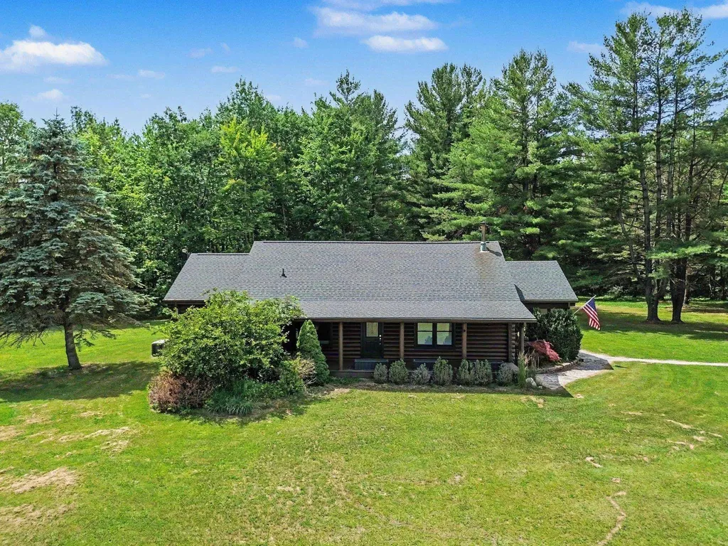 5280 S East County Line Road Chippewa Township MI 48883