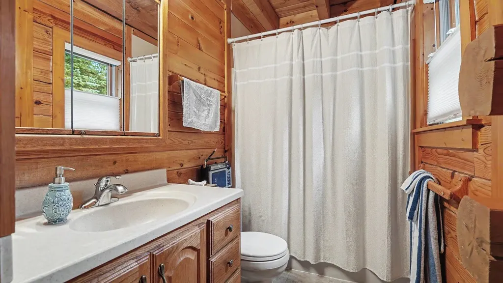 5280 S East County Line Road Chippewa Township MI 48883