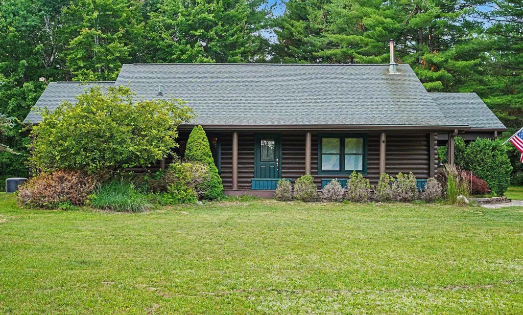 5280 S East County Line Road Chippewa Township MI 48883