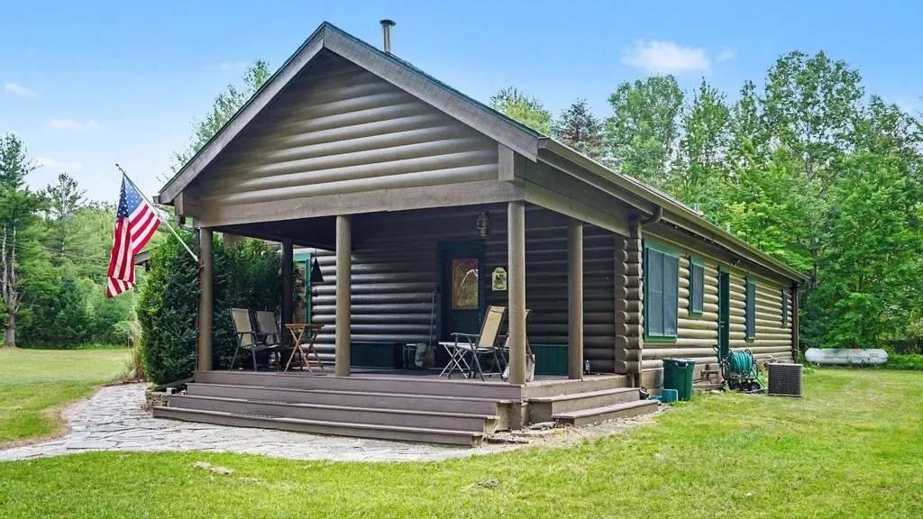 5280 S East County Line Road Chippewa Township MI 48883