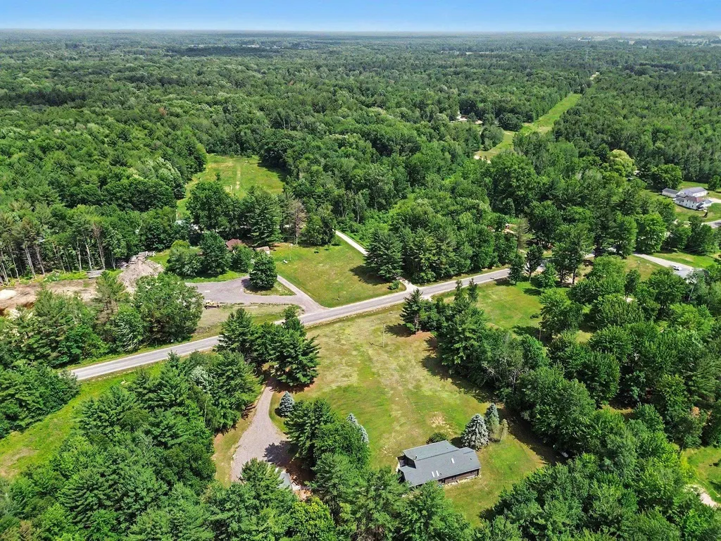 5280 S East County Line Road Chippewa Township MI 48883
