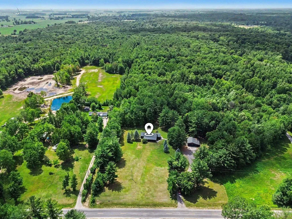 5280 S East County Line Road Chippewa Township MI 48883