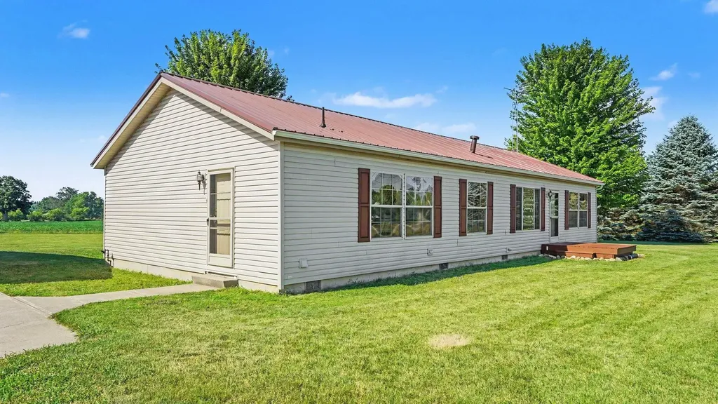 3895 W Broomfield Road Deerfield Township MI 48858