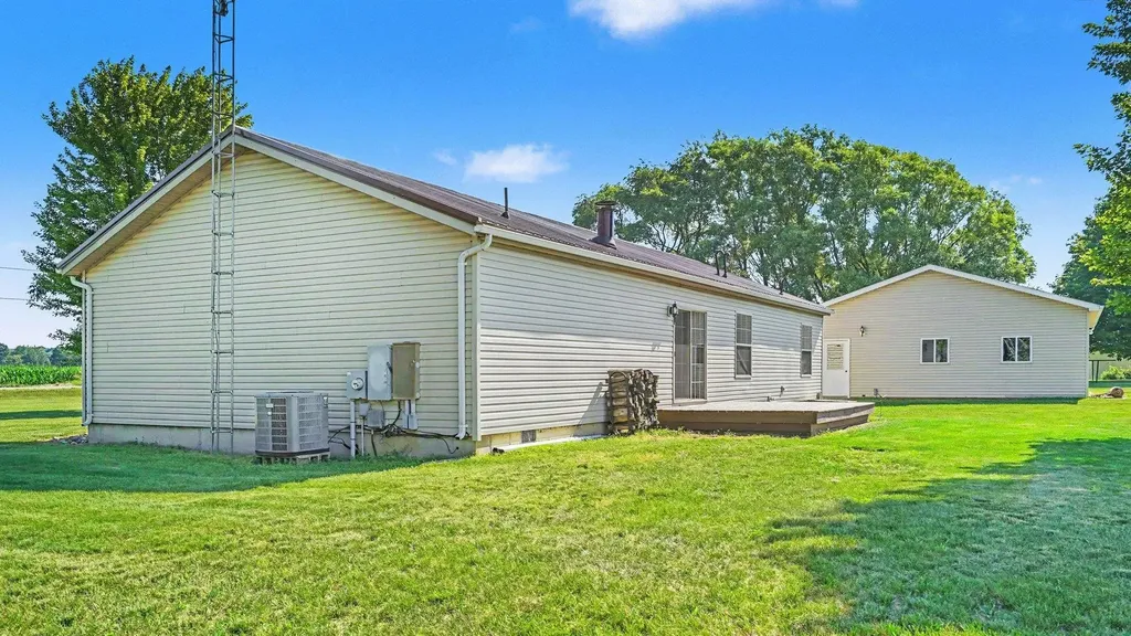 3895 W Broomfield Road Deerfield Township MI 48858