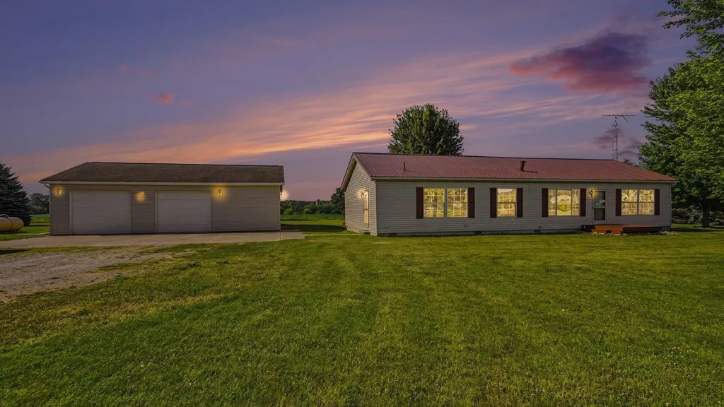 3895 W Broomfield Road Deerfield Township MI 48858