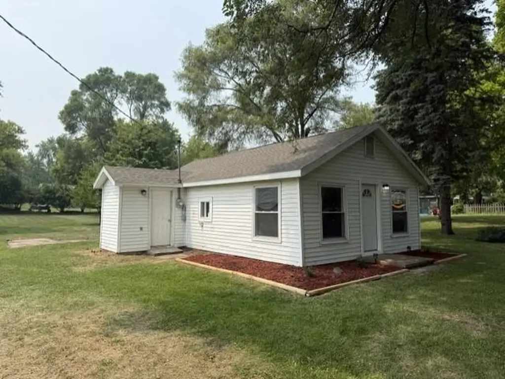 527 Teman Street St. Louis City MI 48880