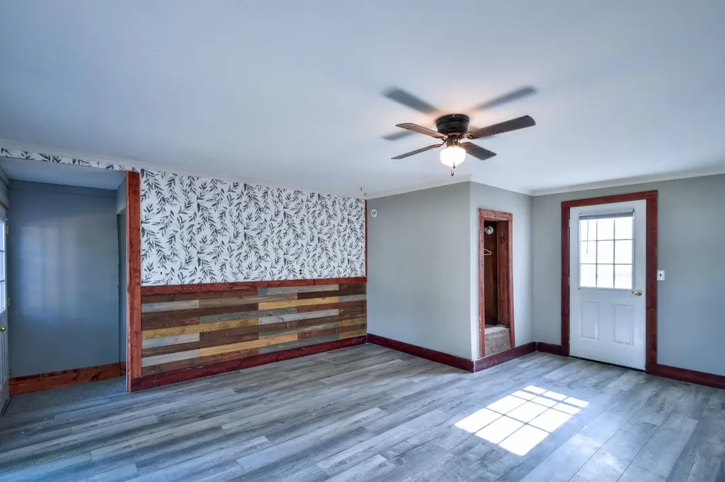 104 Grove Avenue Alma City MI 48801