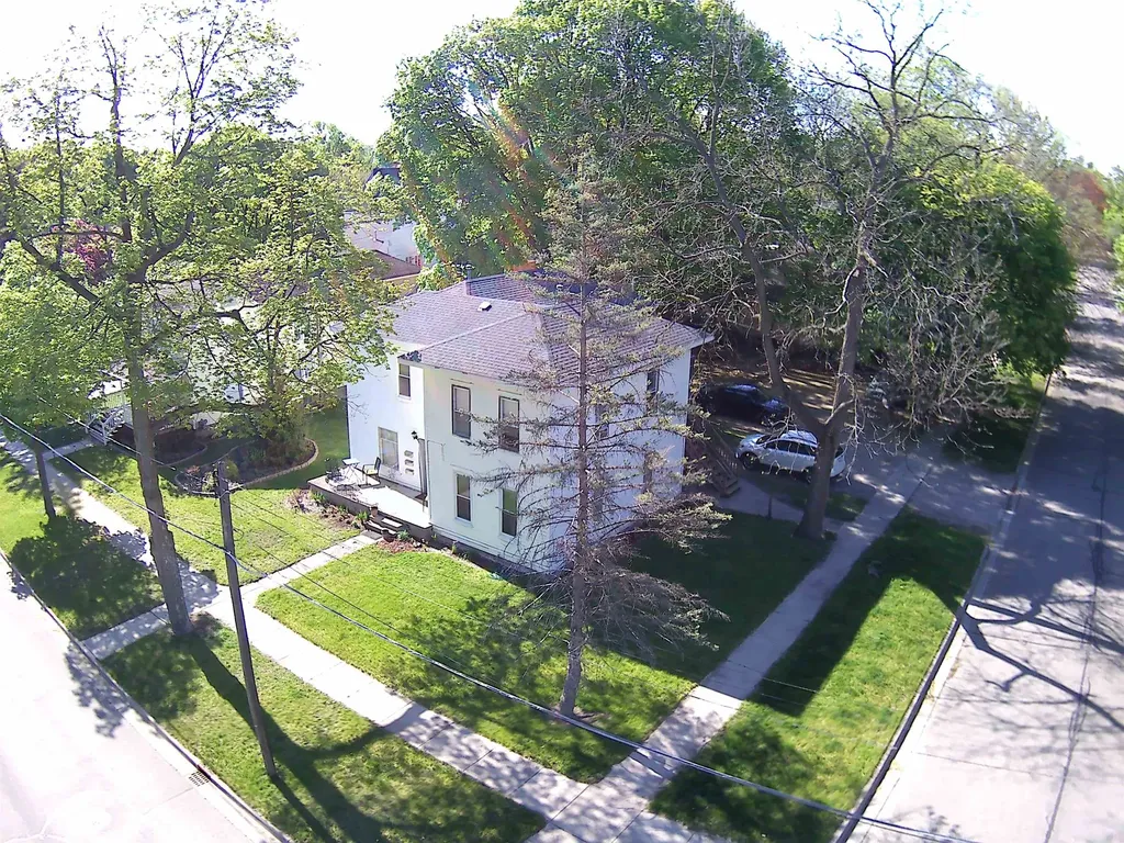 221 W Locust Mt. Pleasant City MI 48858