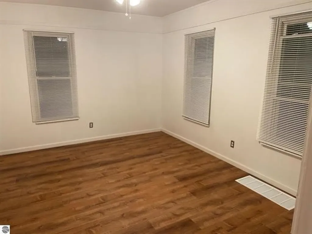 221 W Locust Mt. Pleasant City MI 48858