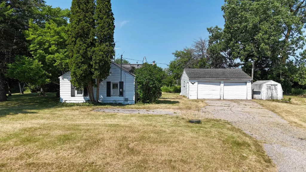 3126 W Remus Road Deerfield Township MI 48858