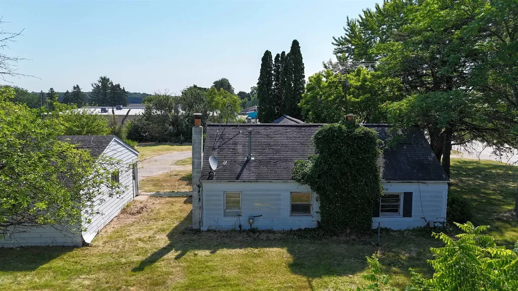 3126 W Remus Road Deerfield Township MI 48858