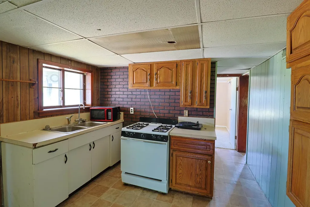 3126 W Remus Road Deerfield Township MI 48858