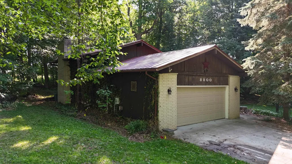 8800 Golfside Court Coe Township MI 48883