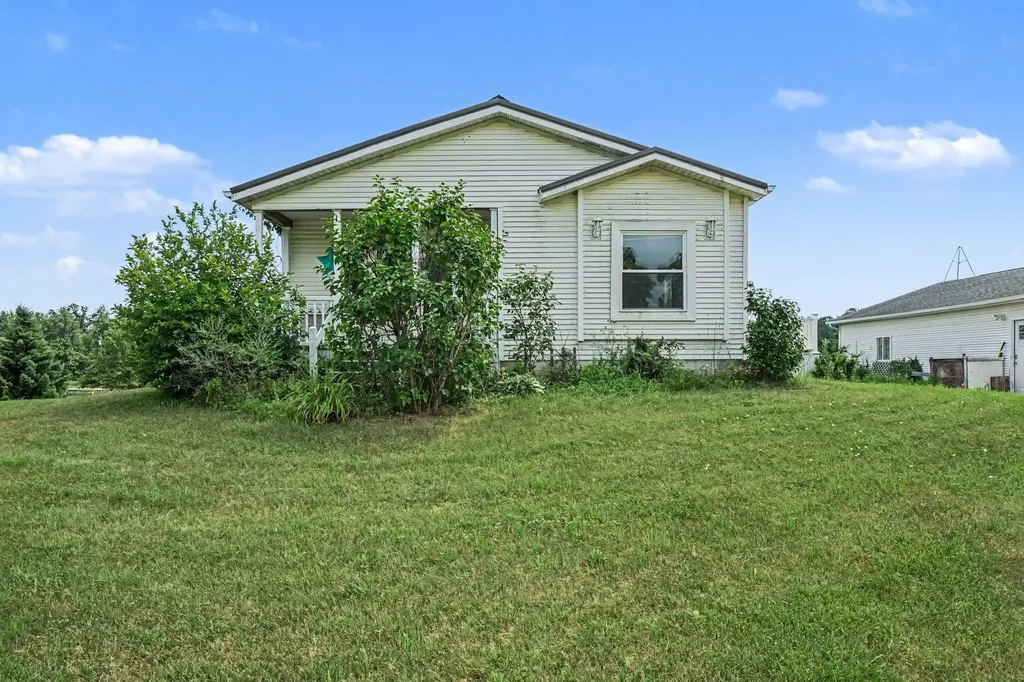 1448 E Walton Road Lincoln Township MI 48883