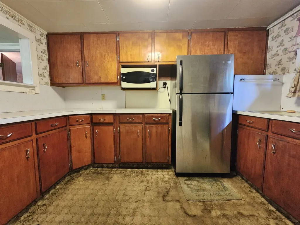 8530 E Bank Street Wheeler Township MI 48662