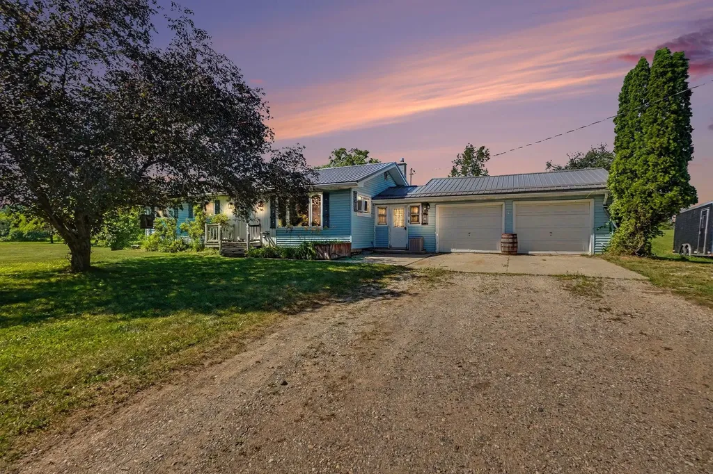 23688 4 Mile Road Reed City City MI 49677