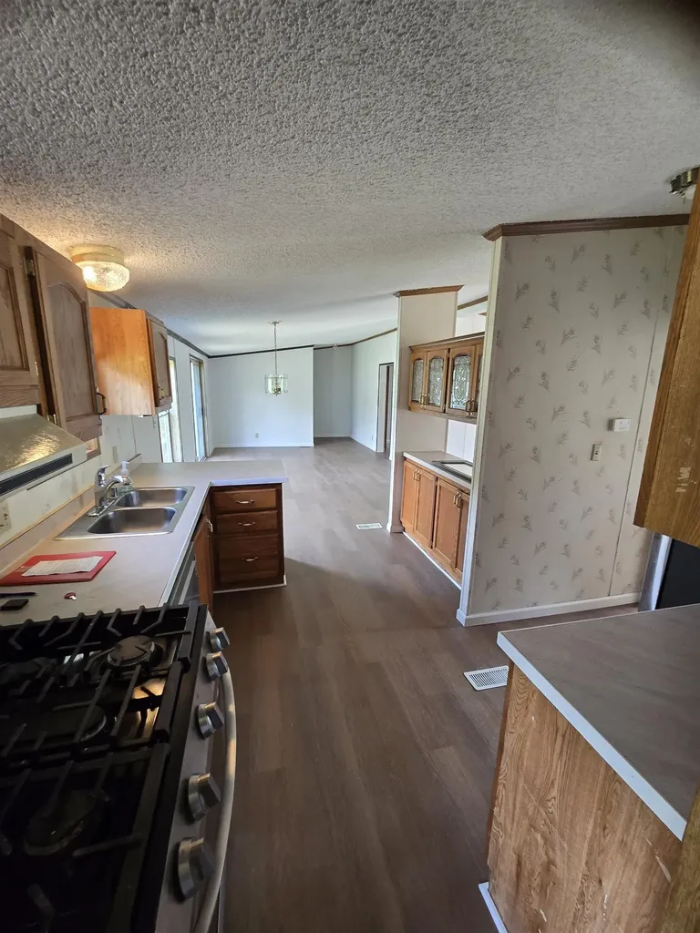 606 W Prospect Street St. Louis City MI 48880