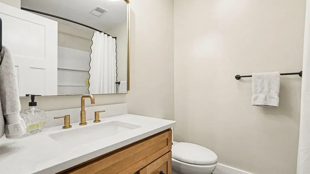 5113 Bridle Lane Union Charter Township MI 48858