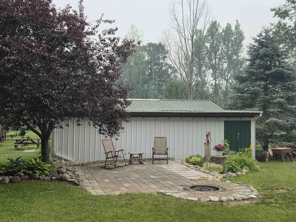 9489 SW Puffer Road Garfield Township MI 49680