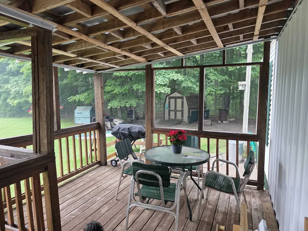 9489 SW Puffer Road Garfield Township MI 49680