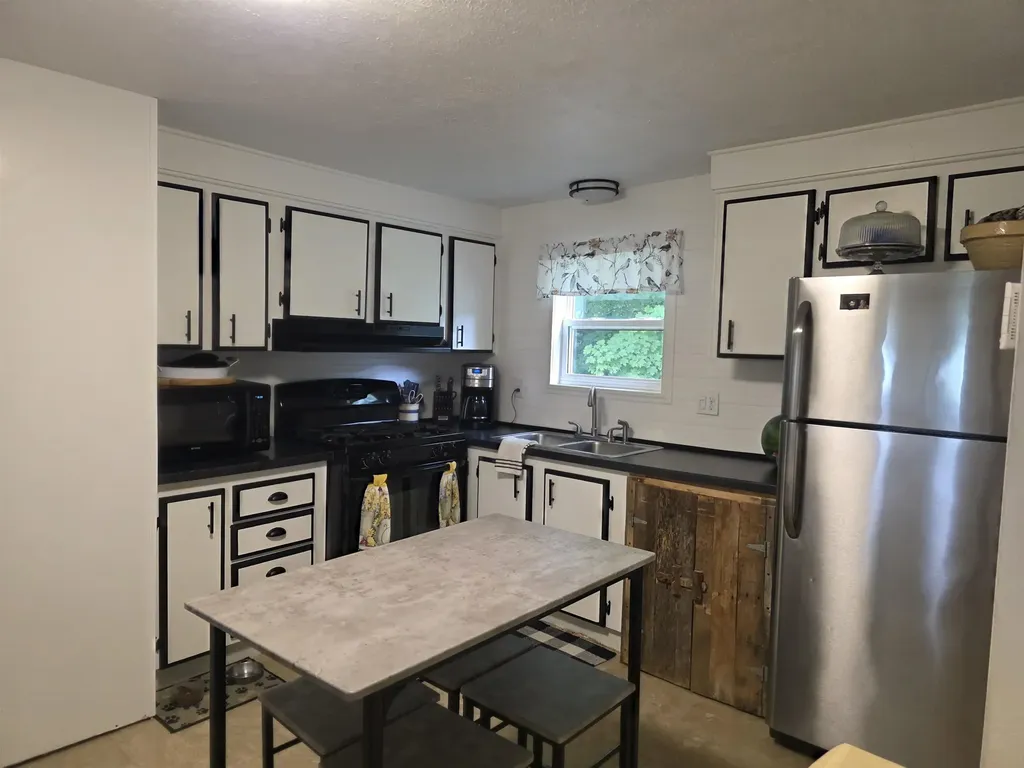 9489 SW Puffer Road Garfield Township MI 49680