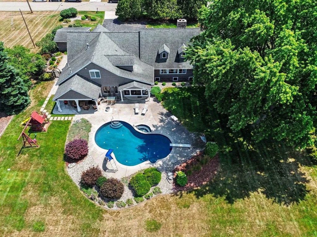 115 Golfside Drive Alma City MI 48801