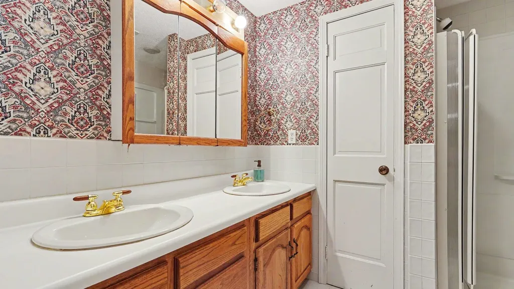 115 Golfside Drive Alma City MI 48801