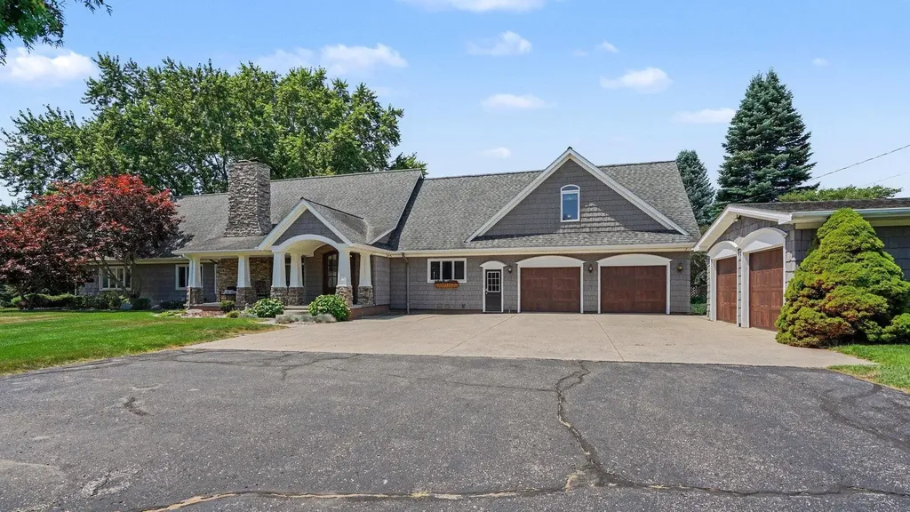 115 Golfside Drive Alma City MI 48801