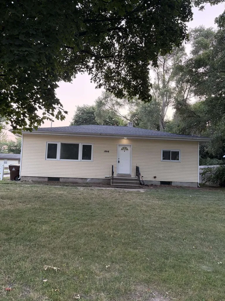 1916 Stockman Road Mt. Pleasant City MI 48858