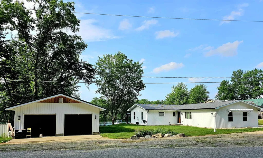 6760 W Shore Drive Sherman Township MI 48893