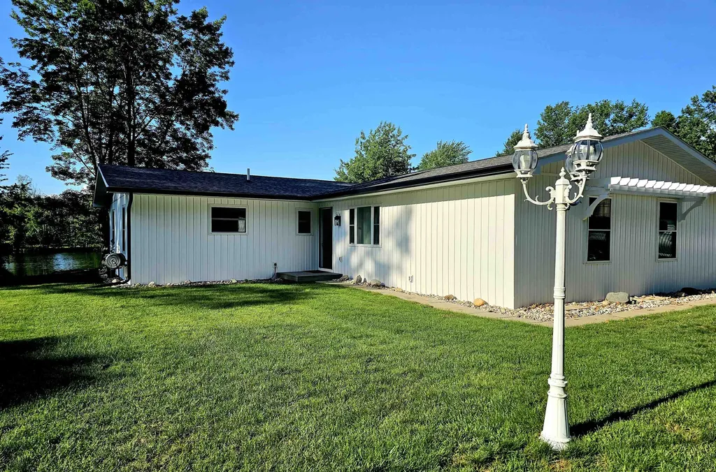 6760 W Shore Drive Sherman Township MI 48893