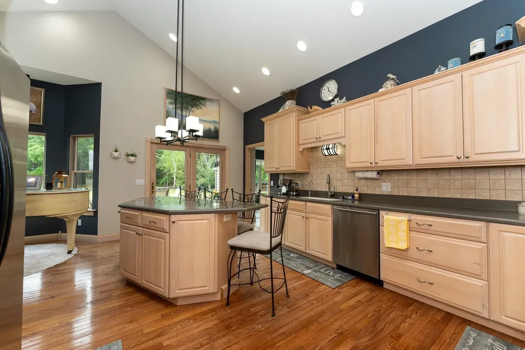 7667 W Pickard Road Broomfield Township MI 48858