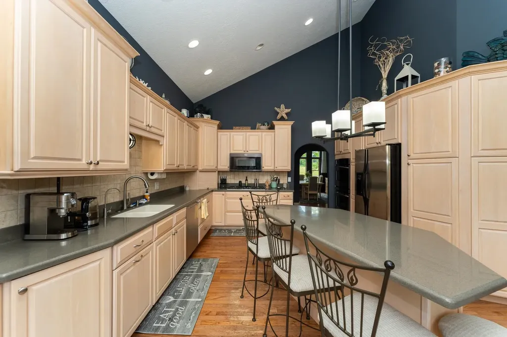 7667 W Pickard Road Broomfield Township MI 48858