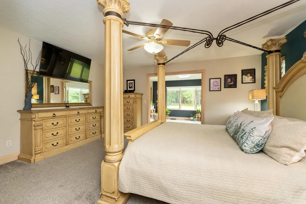 7667 W Pickard Road Broomfield Township MI 48858