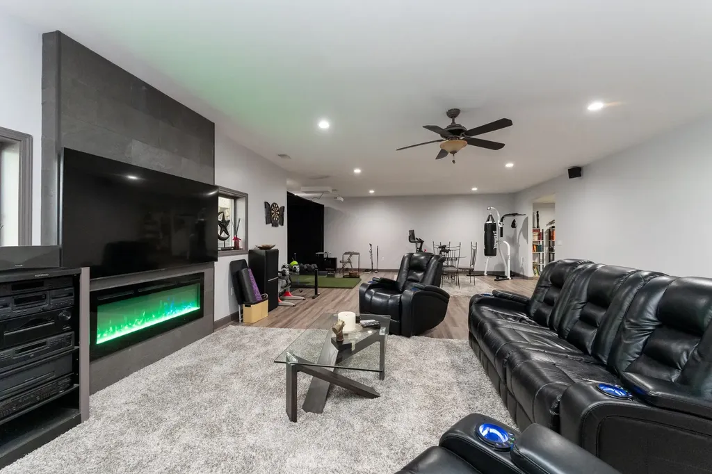 7667 W Pickard Road Broomfield Township MI 48858