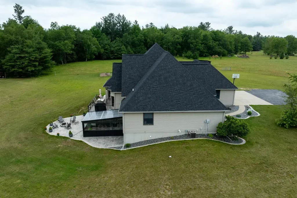 7667 W Pickard Road Broomfield Township MI 48858