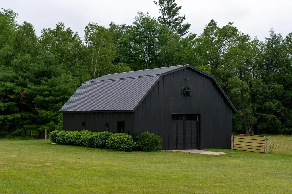 7667 W Pickard Road Broomfield Township MI 48858