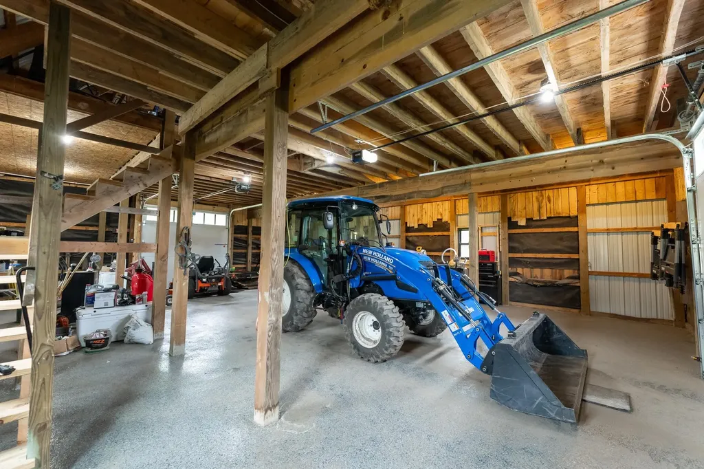 7667 W Pickard Road Broomfield Township MI 48858